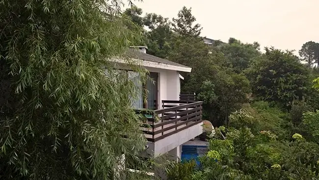 Estate 5 @ the friends-family